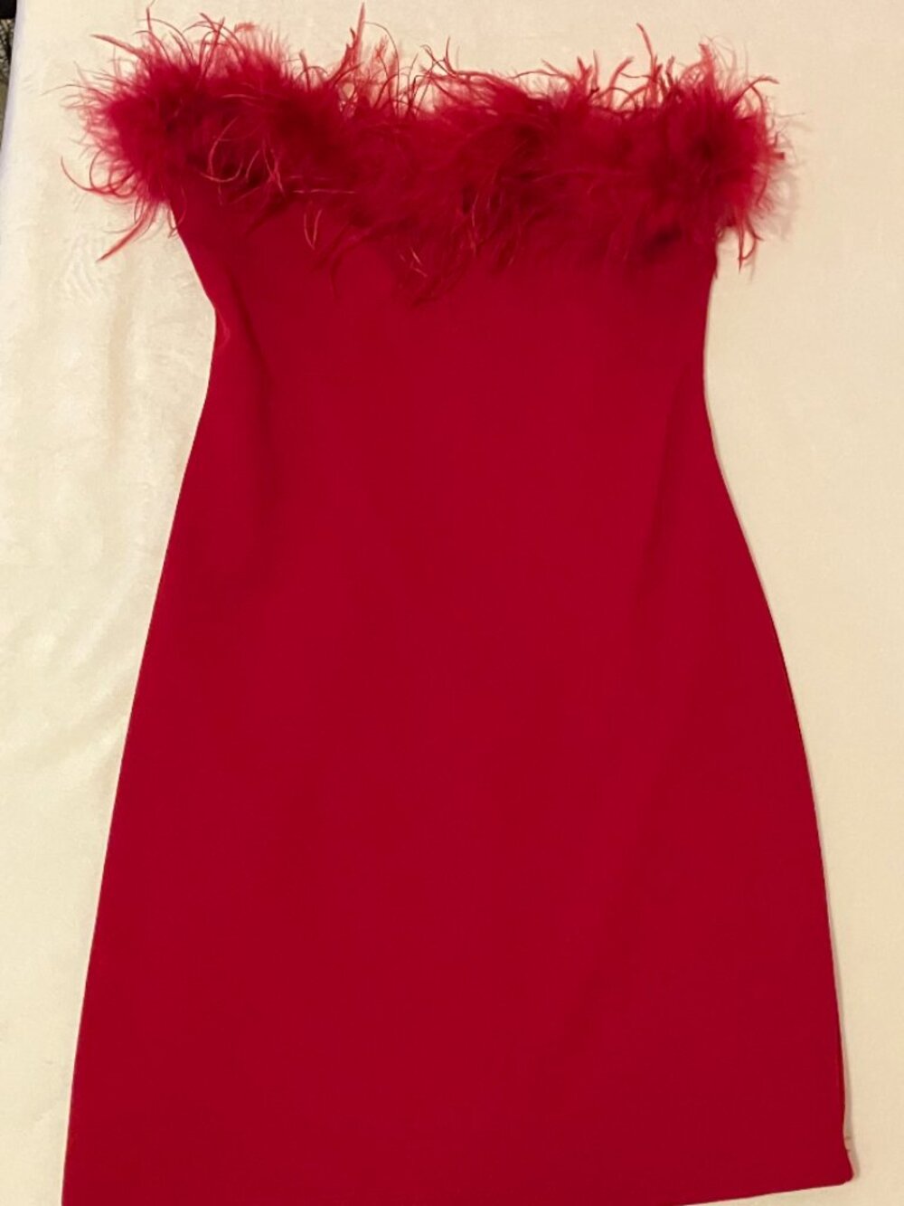 RED Neckline Feathers Sexy Luxury Dress size SMALL